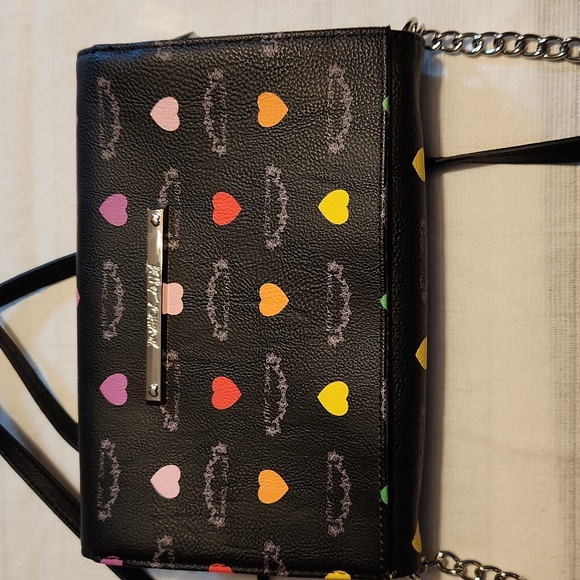 Betsey Johnson Heart Crossbody - Picture 2 of 5